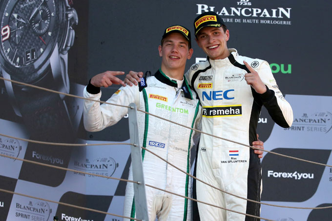 Jules Szymkowiak en Max van Splunteren winnen de Silver Cup in Moskou 